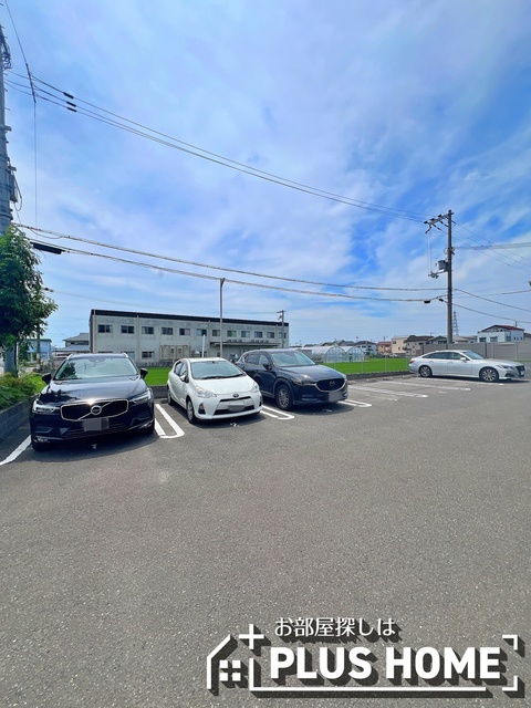 【D-room出島の駐車場】