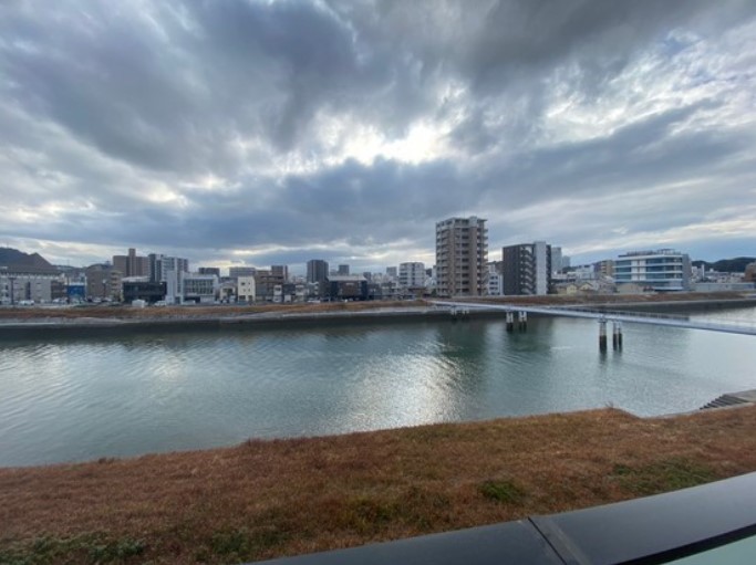 【広島市南区南蟹屋のマンションの眺望】