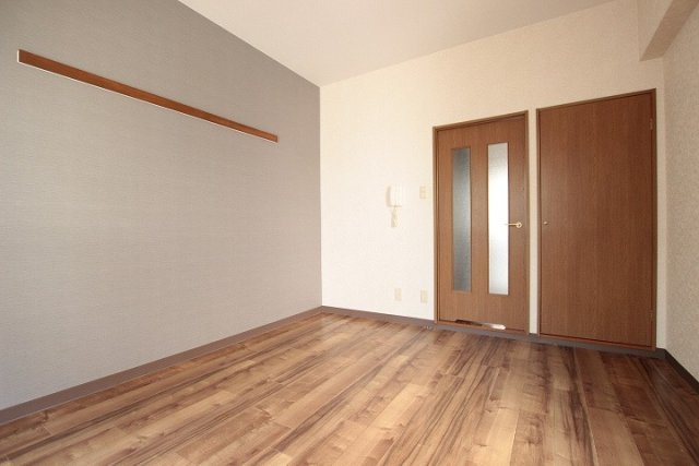 居室・リビング　写真は別号室のものです。