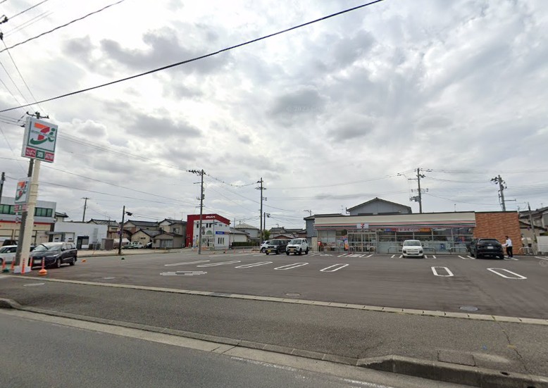 セブンイレブン酒田東中の口町店（コンビニ）まで802m