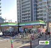 コンビニ　ファミリーマート今里駅前店（コンビニ）まで272m