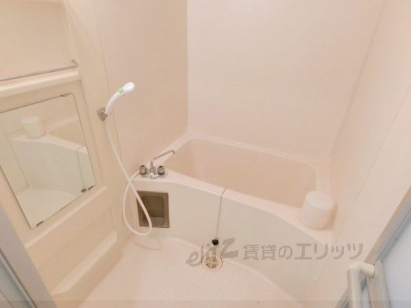 バス・シャワールーム　風呂