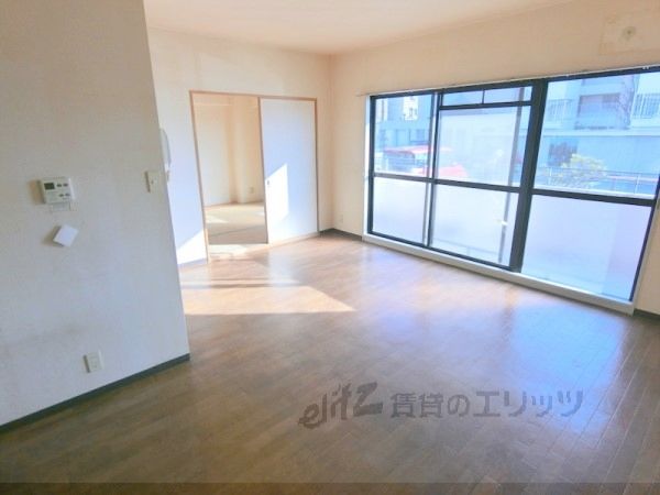 居室・リビング　リビング