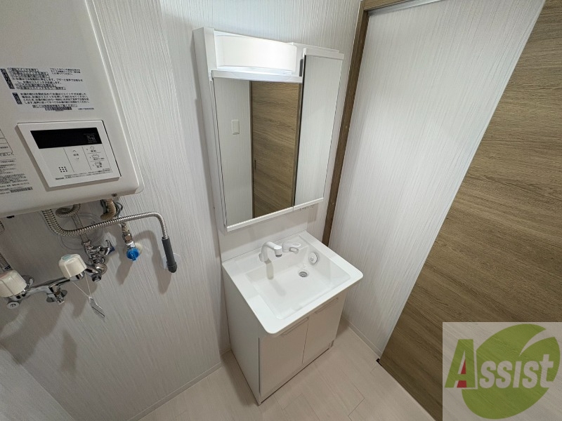 洗面設備　シャンプードレッサーで身支度もラクラクです！