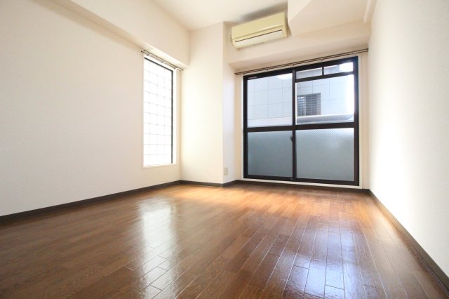 居室・リビング　洋室約７帖