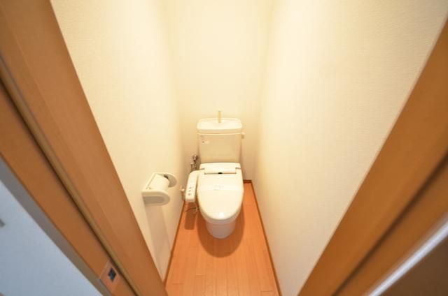 雅泉ハイツのトイレ写真