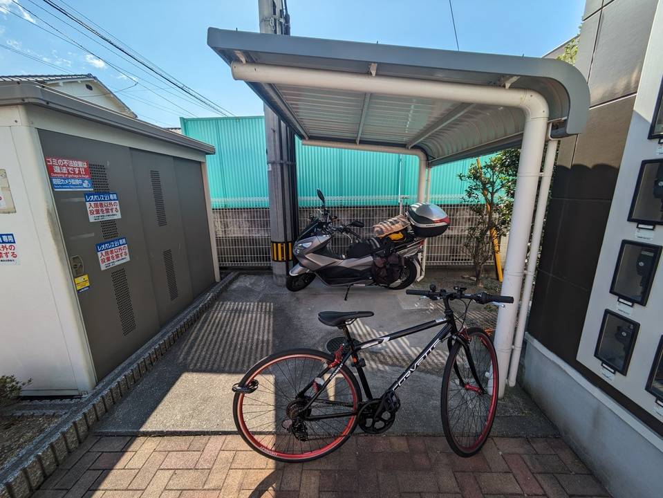 駐車場　駐輪場