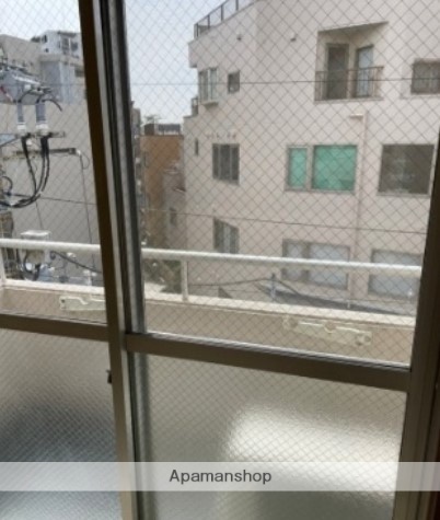 東急大井町線 戸越公園駅 徒歩2分 4階建 築40年の内装写真