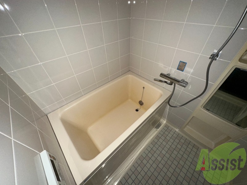 バス・シャワールーム　お風呂も清潔感があり、ゆっくり入れますね