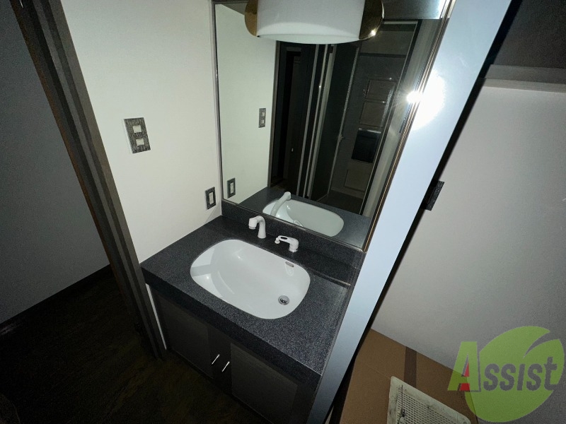 洗面設備　高級なホテルのような作りの洗面所ですねー