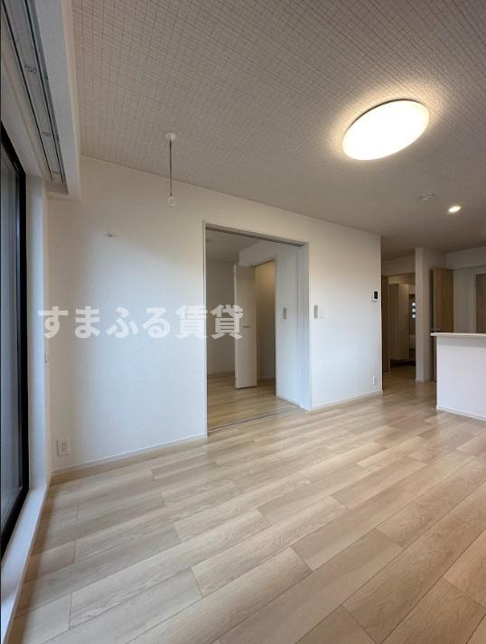 居室・リビング　同仕様　同施工会社　リビング