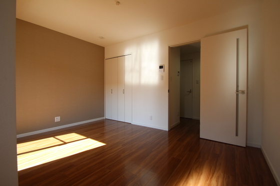 居室・リビング　※別号室のお写真です