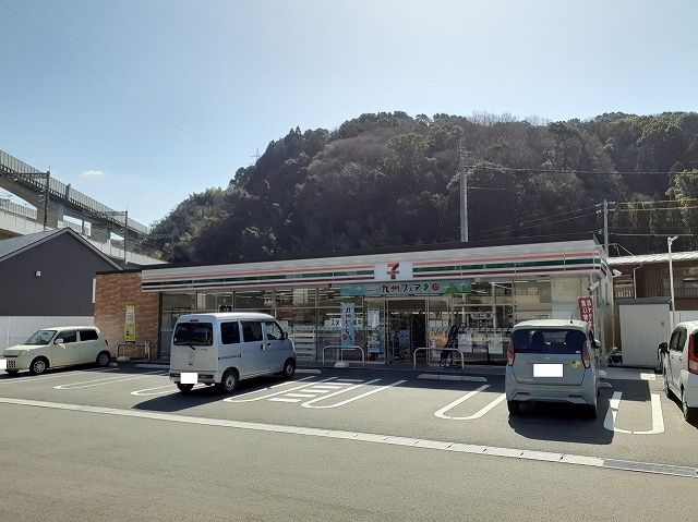 コンビニ　セブンイレブン周南下上店（コンビニ）まで1200m