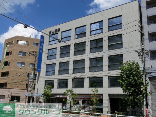 コンビニ　セブンイレブン（コンビニ）まで526m