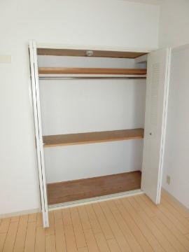 エミネンス南茨木　収納　クローゼット