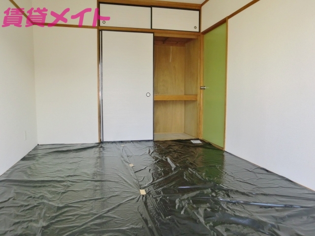 収納　同型参考写真