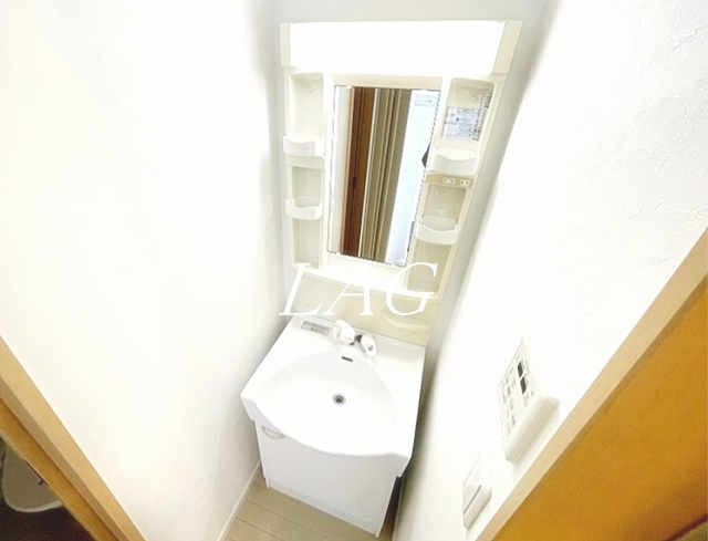 洗面設備　独立洗面台です。