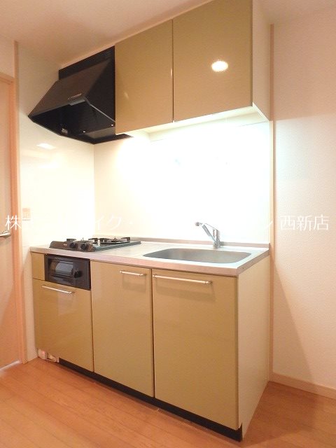 地下鉄七隈線 茶山駅 徒歩11分 3階建 築21年のキッチン写真