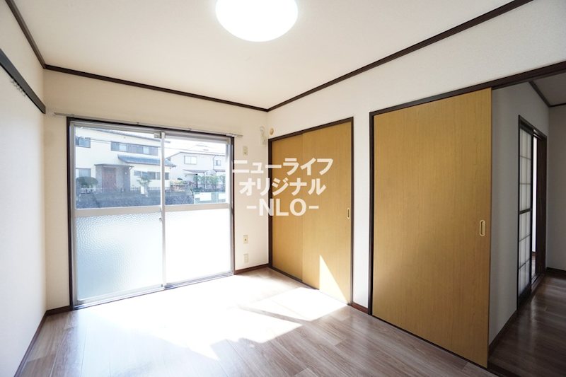 その他部屋・スペース　南西側5.4帖洋室☆２面採光で明るいお部屋☆