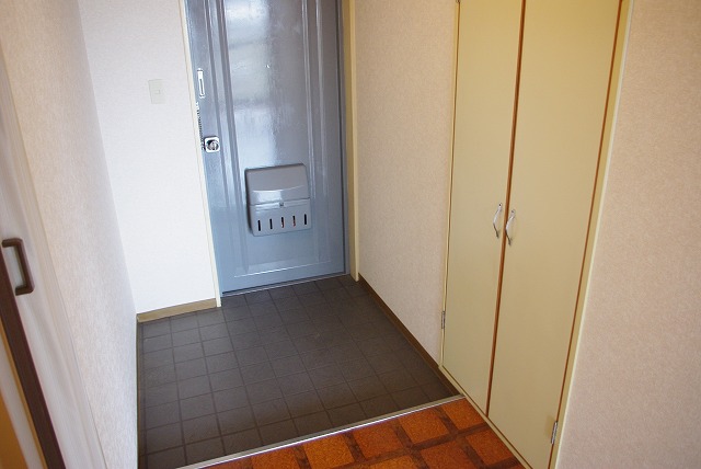 玄関　明るい玄関です