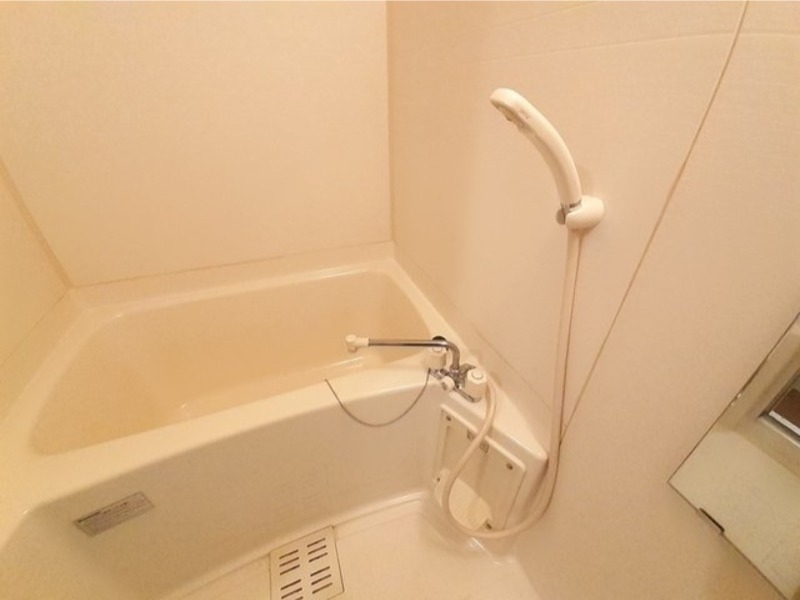 バス・シャワールーム　図面と現状に相違がある場合には現状を優先