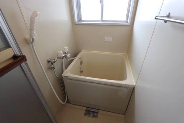 バス・シャワールーム　ビレッジハウスの同一物件・同一タイプの間取りの写真です