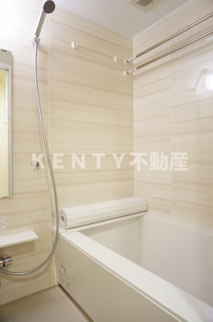 バス・シャワールーム　ゆったり過ごせるお風呂です