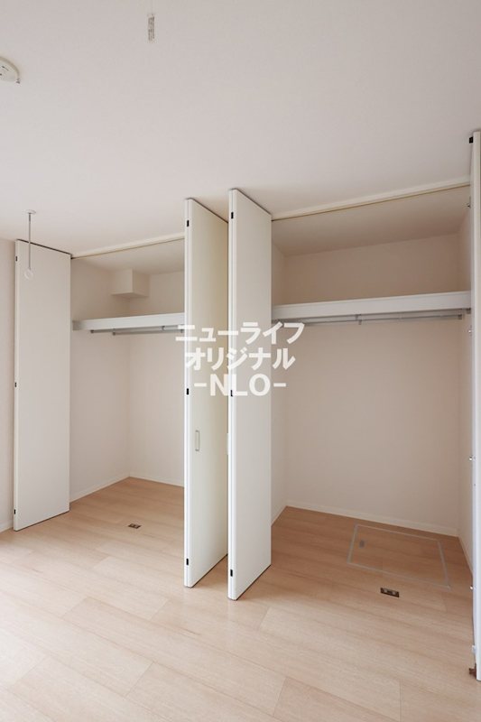 収納　日用品のストックやアウトドア品などの収納に役立ちます★