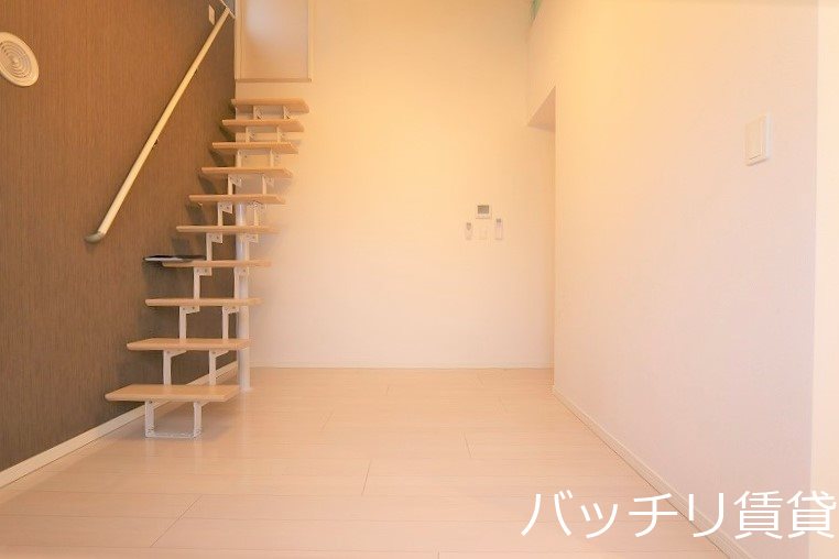 居室・リビング　同型タイプの為、現状を優先いたします