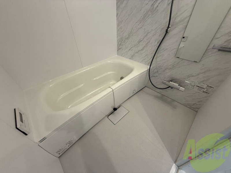 バス・シャワールーム　お風呂になります。一日の疲れを癒してくださいね。