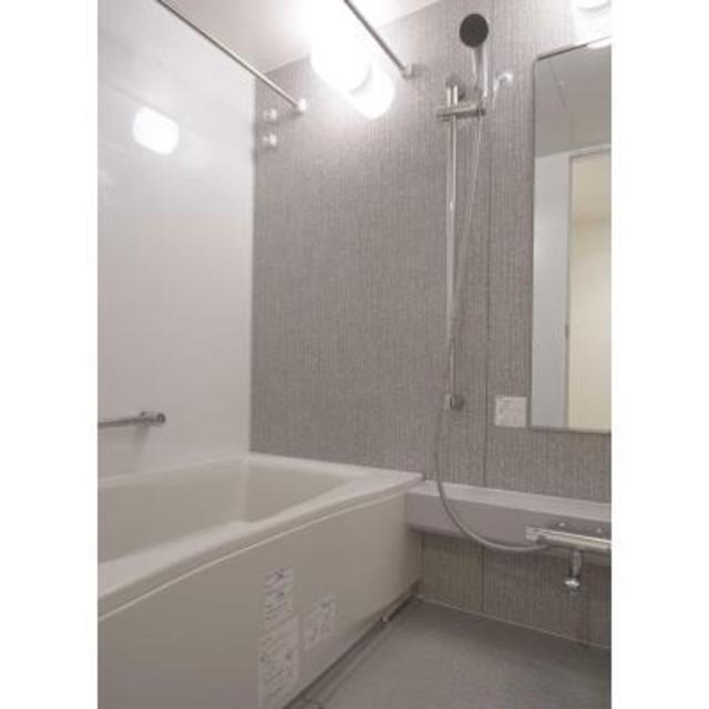 バス・シャワールーム　※写真は同タイプ住戸です。