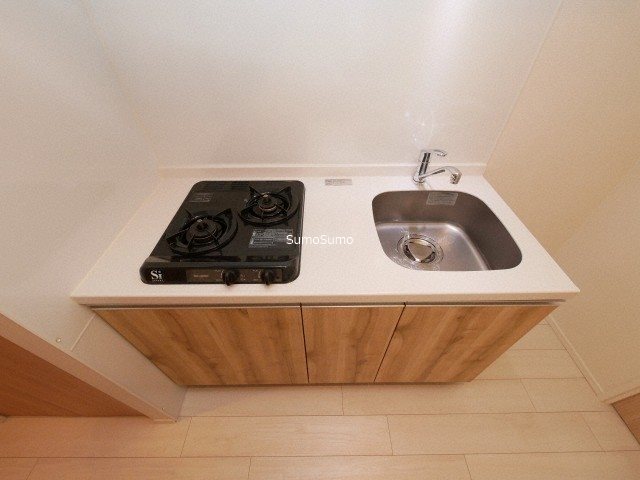 キッチン　コンパクトなキッチンで掃除もラクラク