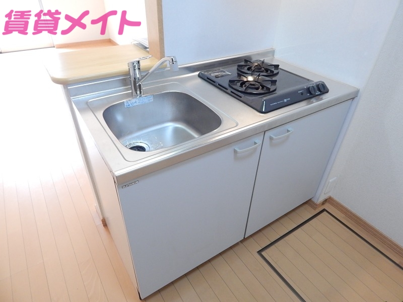 キッチン　同物件別室写真