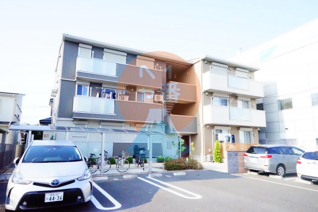 建物外観　ネット無料。セレーソエステートの外観です