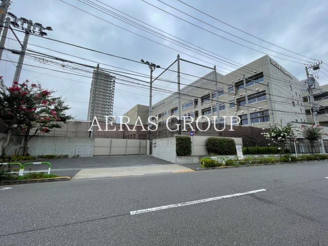 中学校　北区立赤羽岩淵中学校（中学校）まで422m