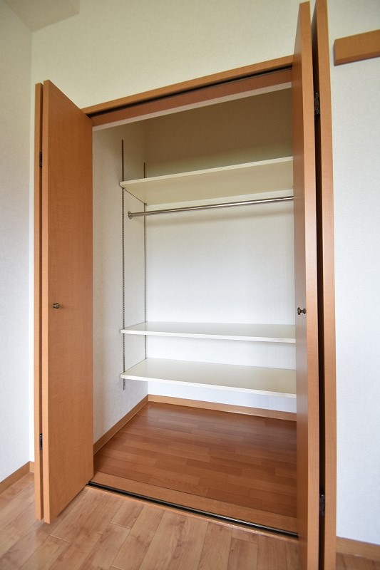 収納　お問合せはシティホーム海田センター　082-821-2227