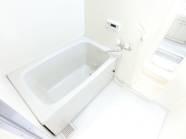 バス・シャワールーム　同マンションイメージ写真