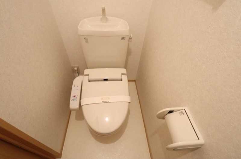 トイレ　図面と現状に相違がある場合には現状を優先