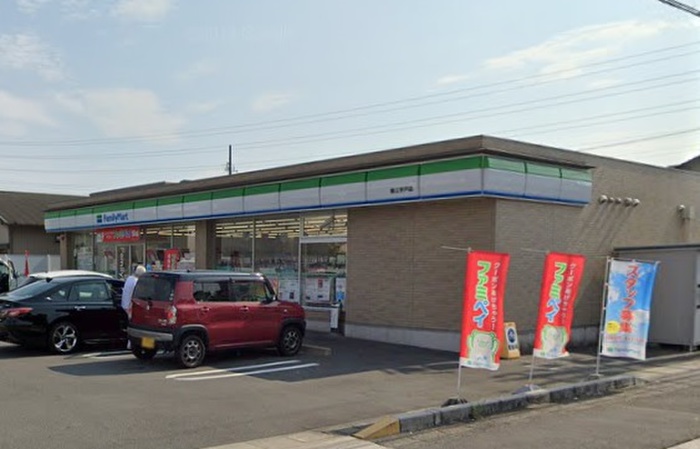 コンビニ　ファミリーマート蟹江学戸店（コンビニ）まで179m