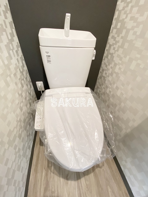トイレ　落ち着いた色調のトイレです♪