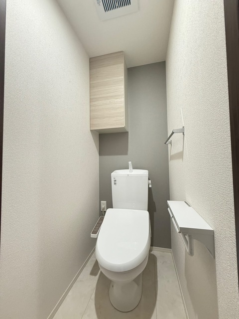 トイレ　同施工会社参考写真です