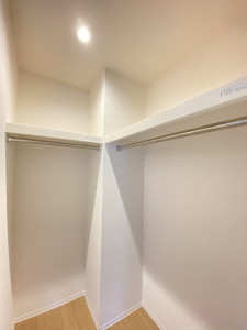収納　写真は同タイプ住居です。