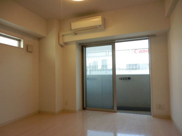 居室・リビング　内観1※別部屋参考写真