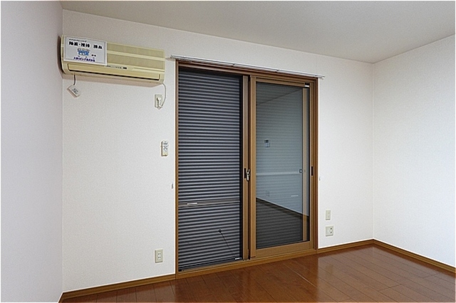 セキュリティ　シャッター雨戸