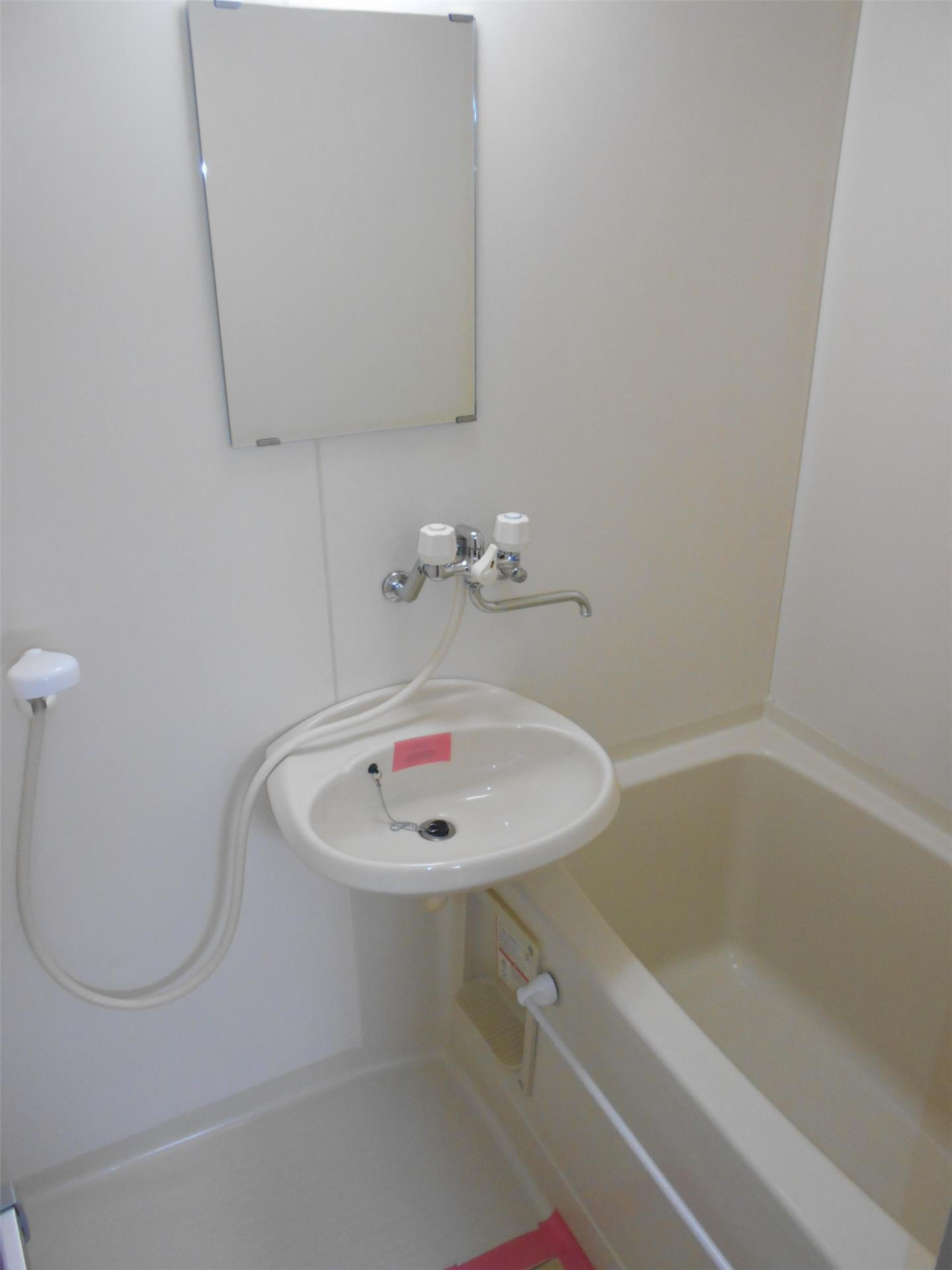 洗面設備　入浴も洗顔も一箇所で完結♪