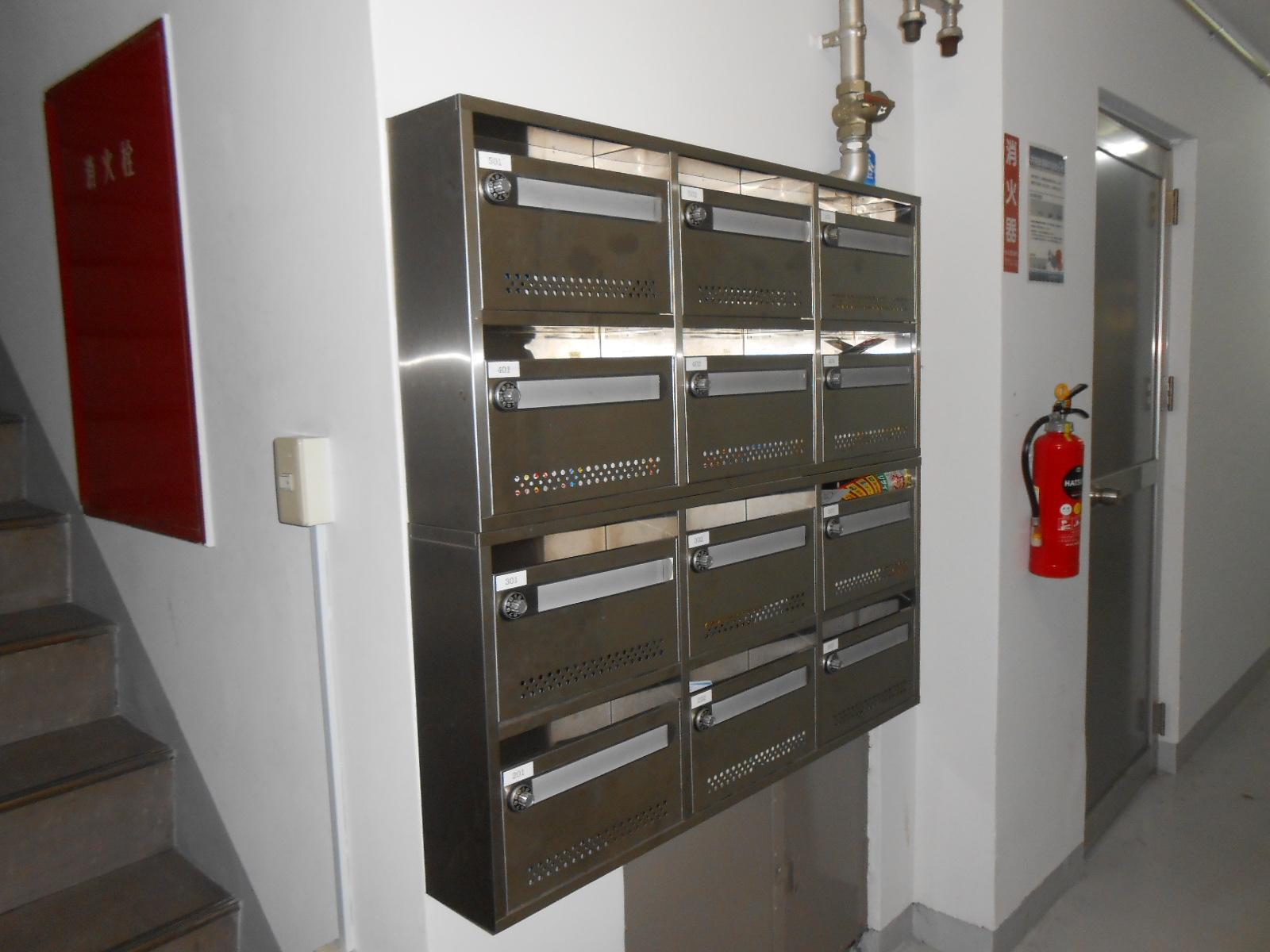 エントランス　集合ポスト完備♪