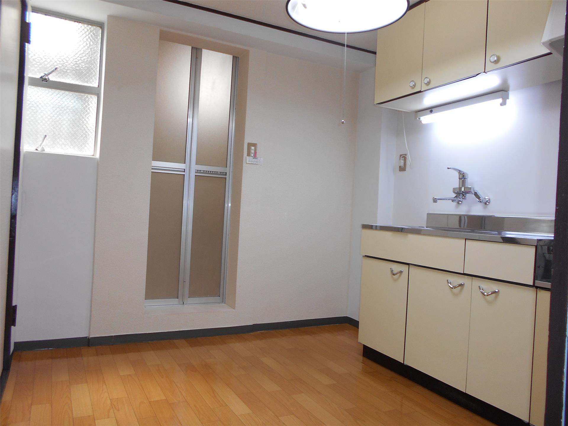 その他部屋・スペース　キッチンスペースも約４帖あり広々としています♪