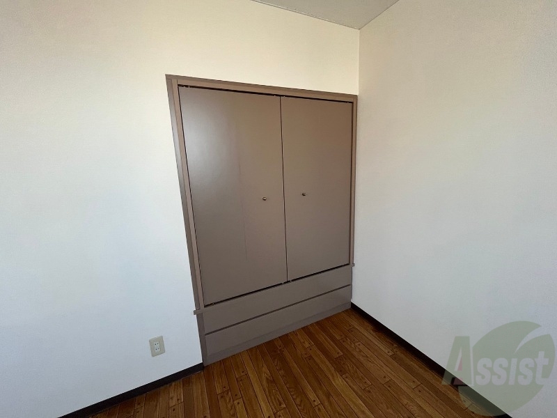 収納　寝室の収納です。部屋がすっきり片付きます。