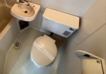 トイレ　別部屋参考