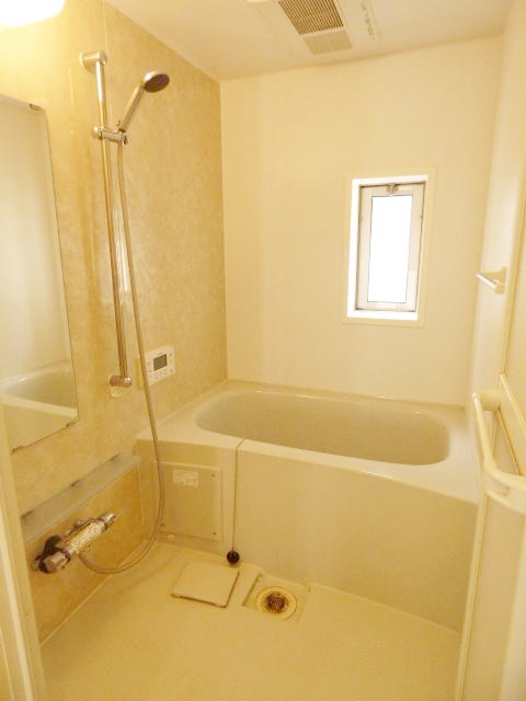 バス・シャワールーム　日々の疲れを癒すお風呂です♪